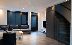 2 Luxury 4 Bedroom House Near Feyenoord And Ahoy Rotterdam